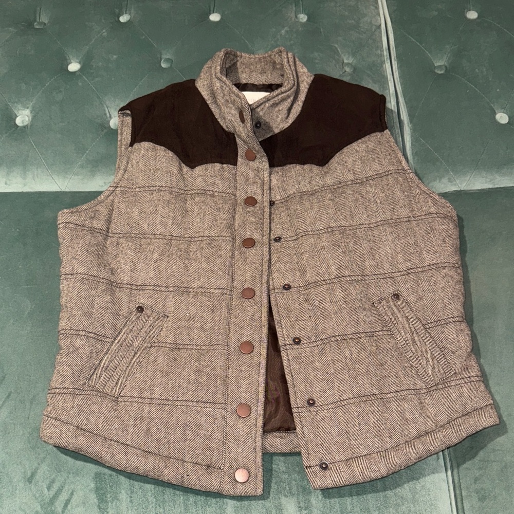 Ci Sono Tweed Vest with Dark Accents